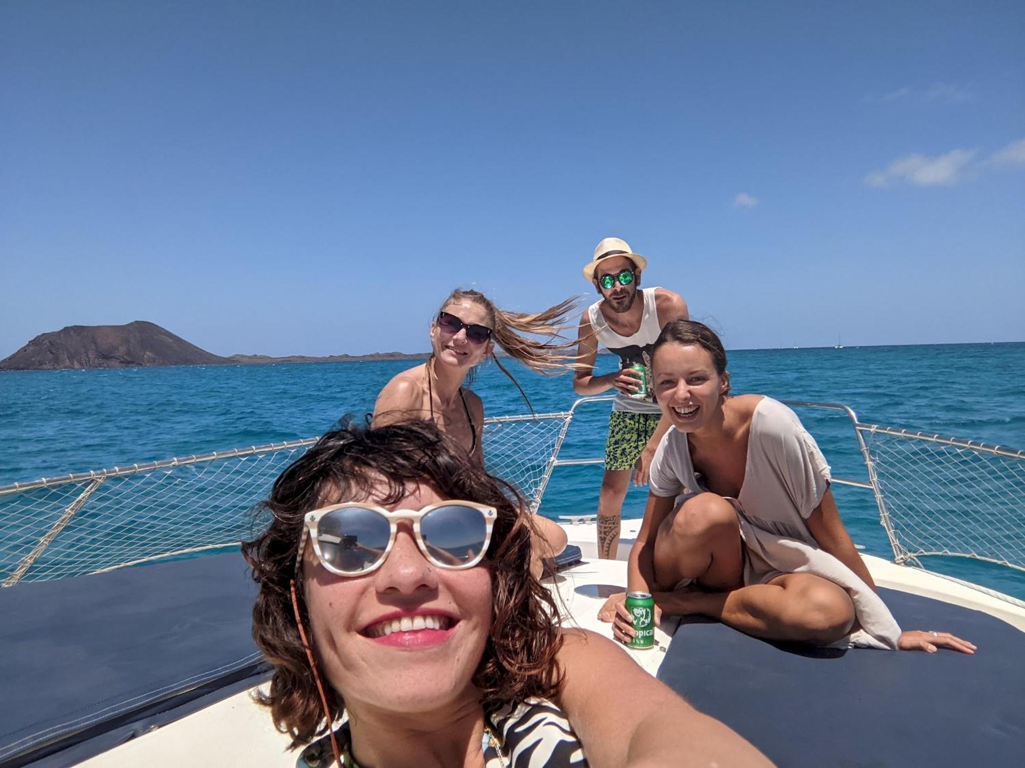 Corralejo Coliving By Amazzzing Travel Hostel Екстериор снимка
