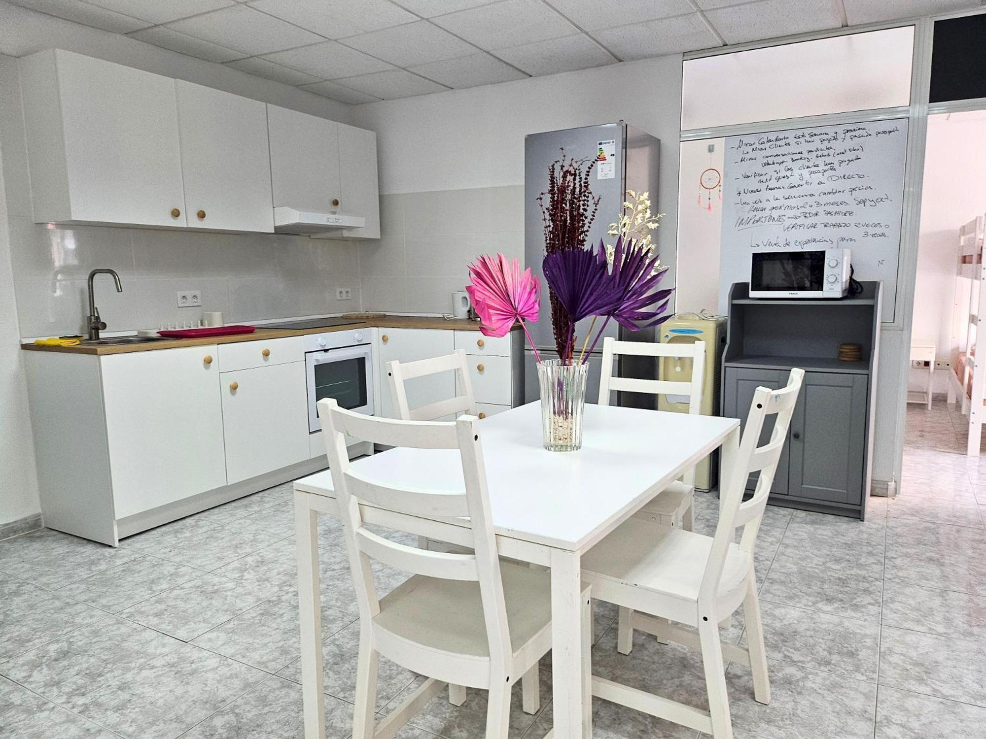Corralejo Coliving By Amazzzing Travel Hostel Екстериор снимка